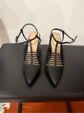 Women's Black Strappy Pointed-Toe Ankle Strap Heels